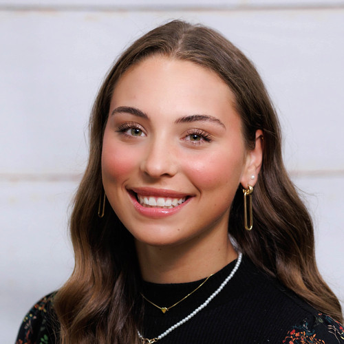Britney Walls, Business Management with a concentration in Human Resources at EIU